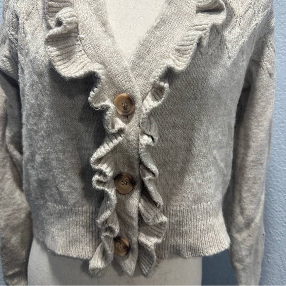 Industry Size Large Cream Beige Ruffle Button Front Textured Cardigan Sweater - Picture 5 of 10